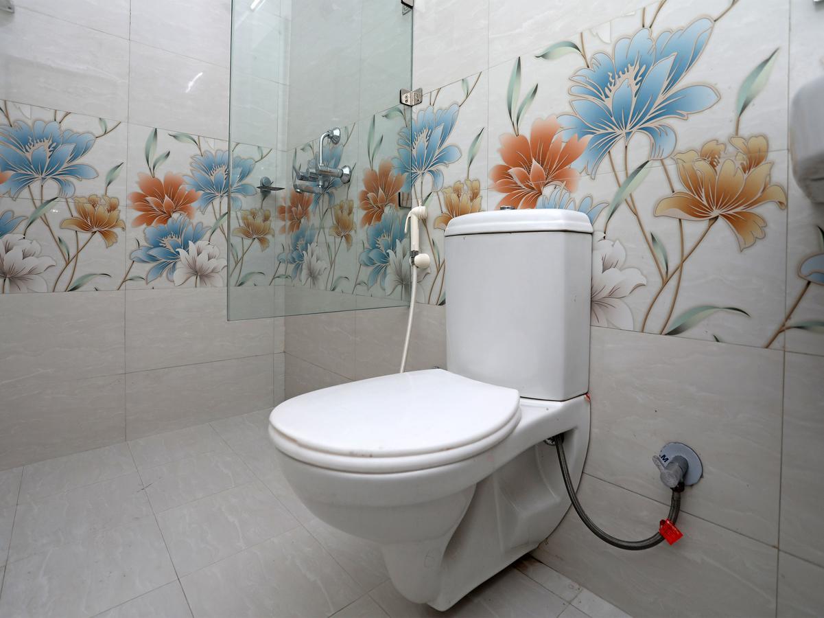 Oyo 10228 Hotel Chandramouli Τζαϊπούρ Εξωτερικό φωτογραφία