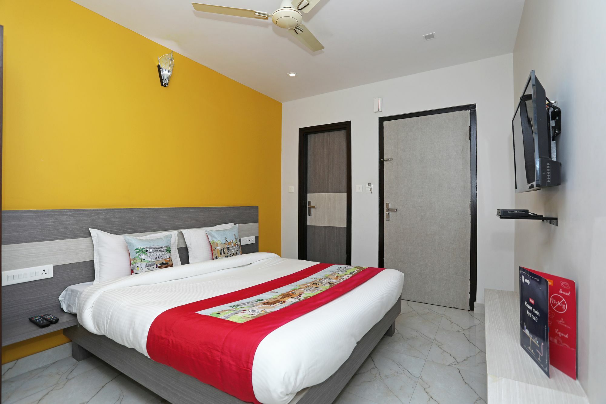 Oyo 10228 Hotel Chandramouli Τζαϊπούρ Εξωτερικό φωτογραφία